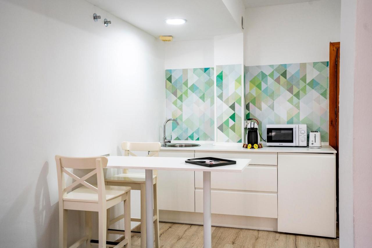 Hostal Plaza De Italia Caces Eksteriør bilde